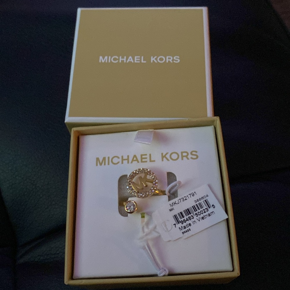Michael kors ring